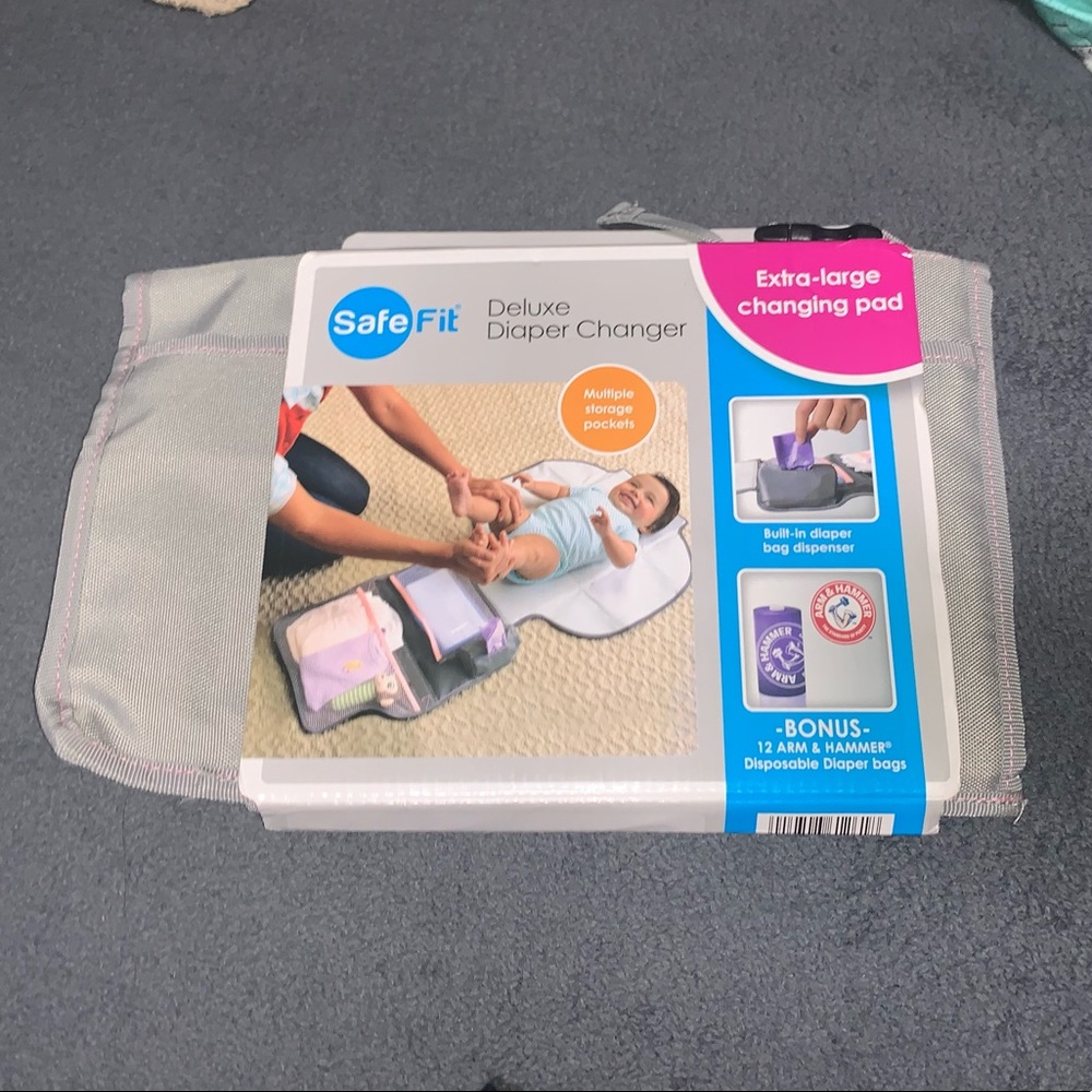 Safe Fit Deluxe Diaper Changer